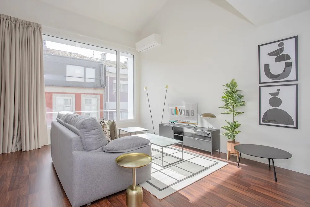 Liiiving - Luxury Gallery Apartment I