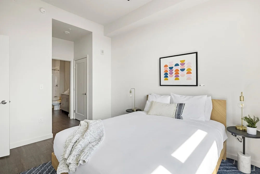 Global Luxury Suites in Ballston