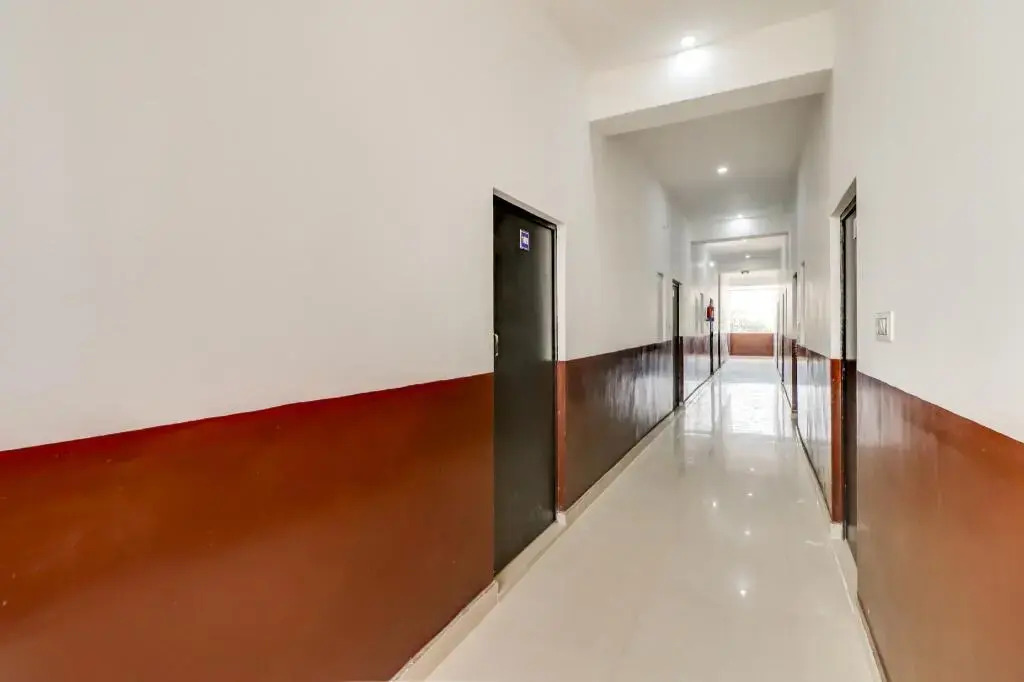 Kanak Residency by OYO Rooms