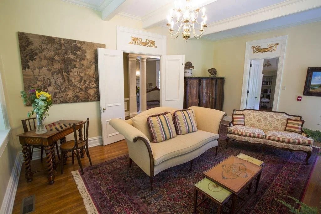 Hollinger House