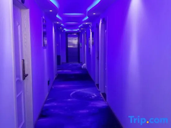 Lanmeng Theme Hotel