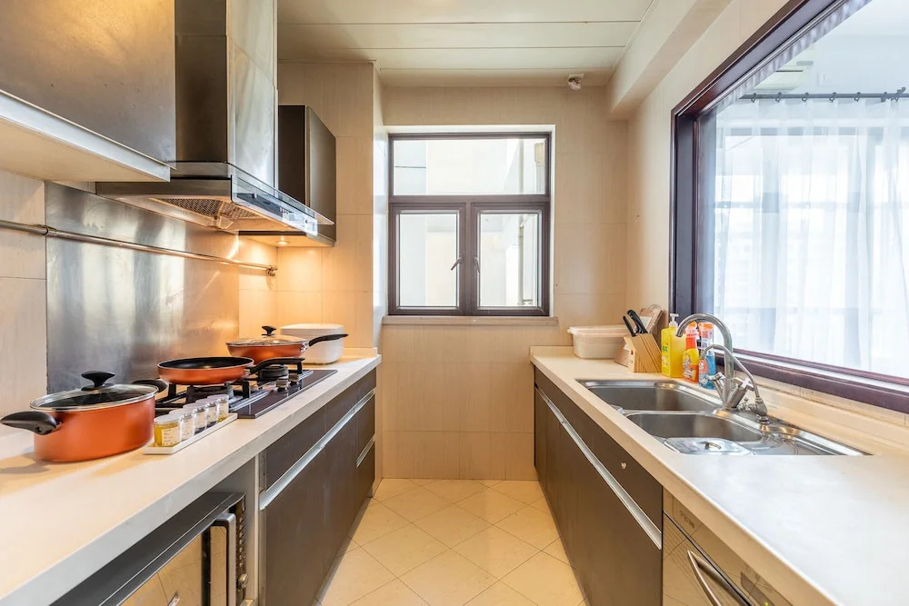 Locals Boutique Apartment Huafa Plaza 35
