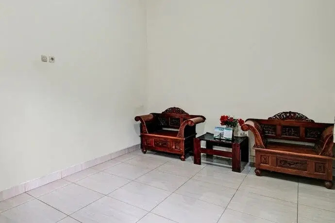 Spot on 92339 Agitha Homestay