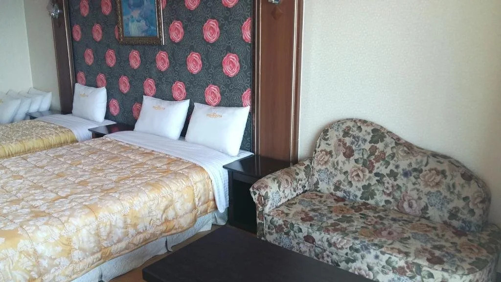 Geoje Mongdol Beach H Avenue Hotel