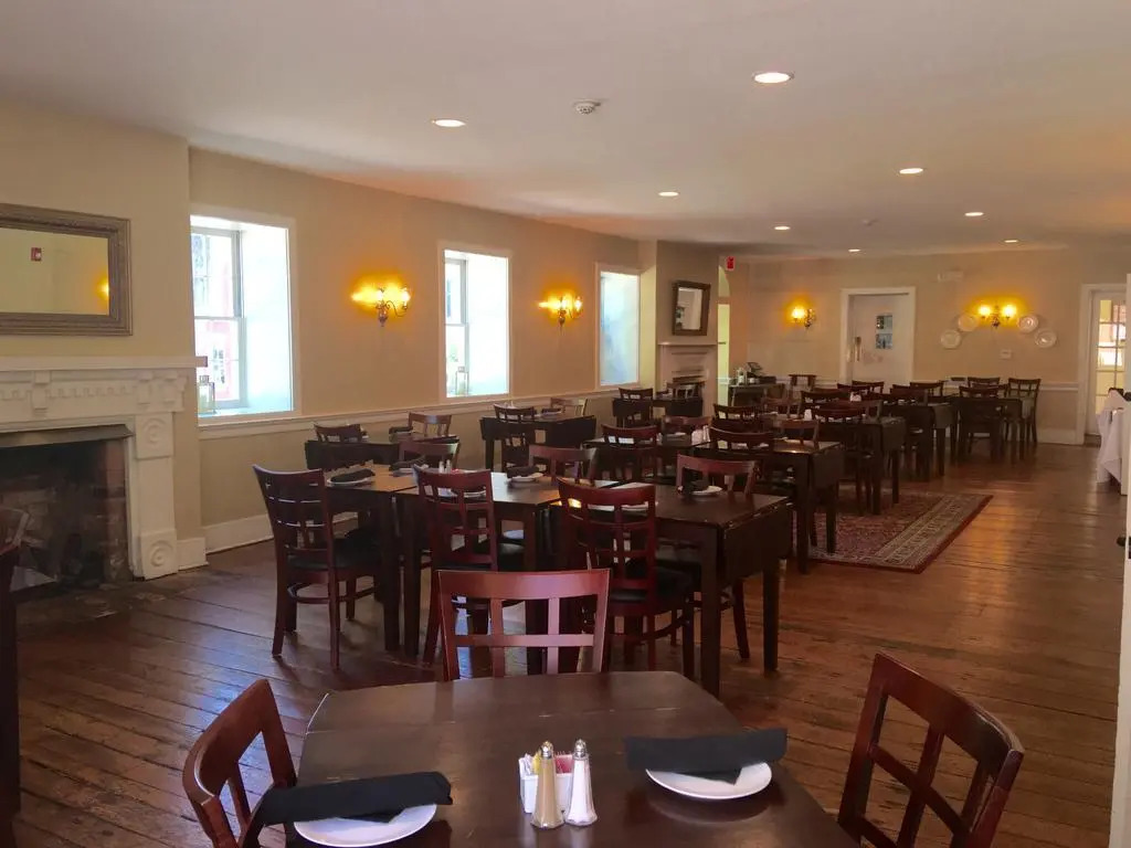 Hale Springs Inn