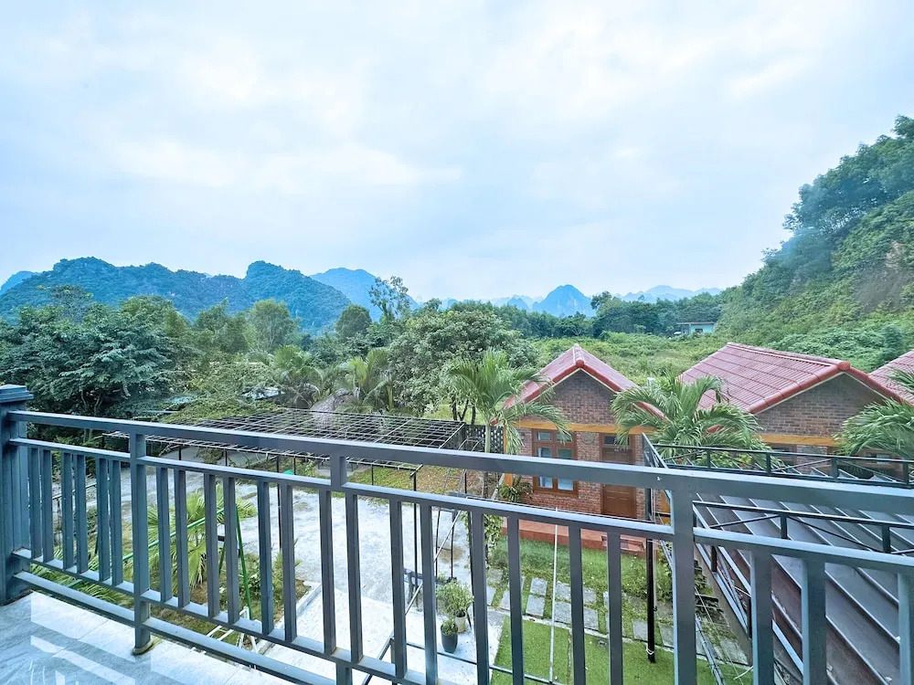 The Hill Villas