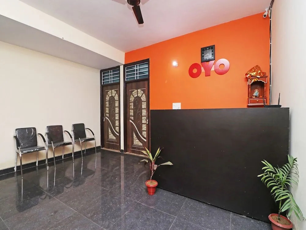 OYO 28366 Ram & Sons Residency