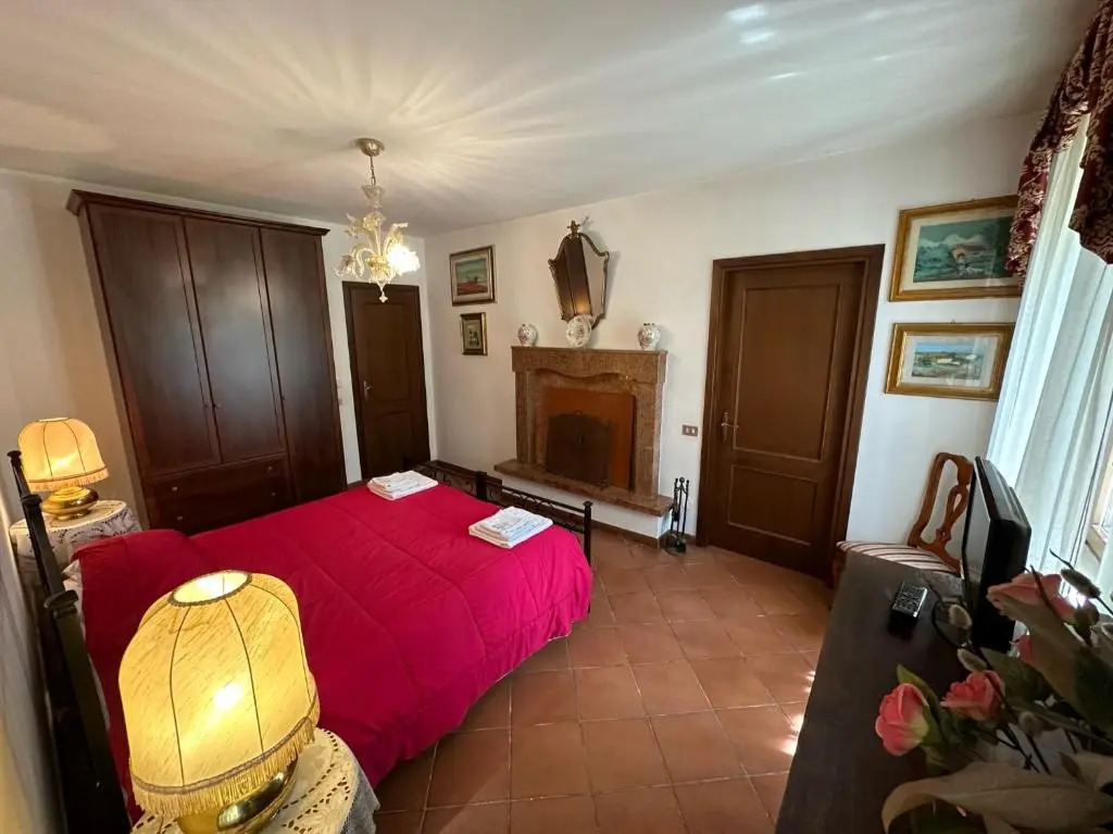 A Villa Esperia Bed and Breakfast