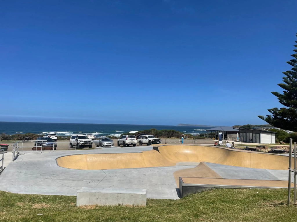 Stunning Waterfront only 10 minutes to Phillip Island