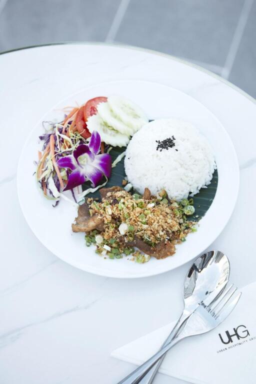 The Quarter Ploenchit by UHG
