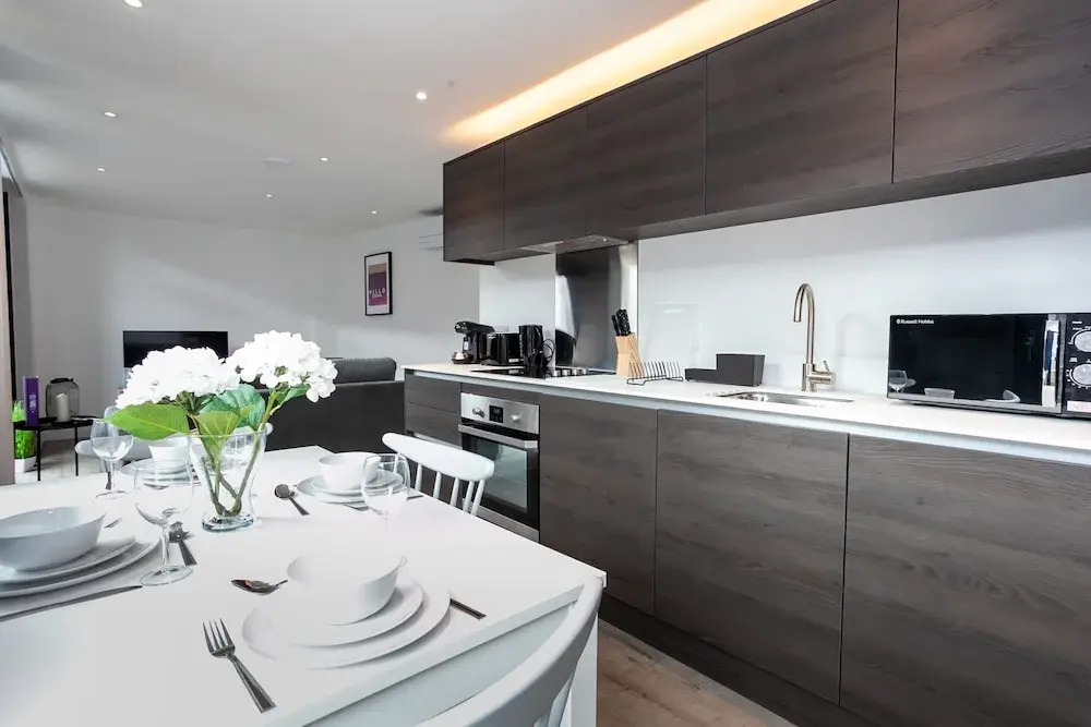 Spacious Two Bedroom Penthouse in MCR City Centre