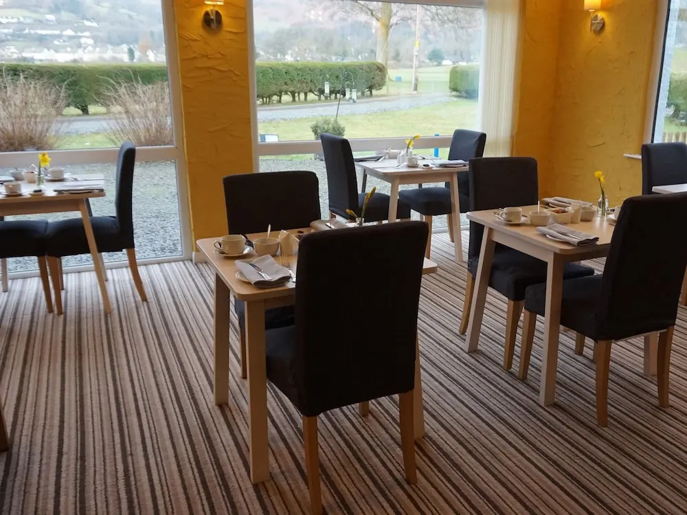 Bluebird Lodge