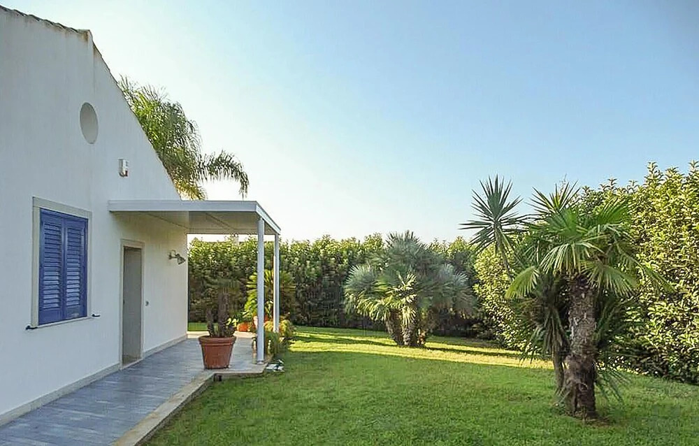 Amazing Home in Scicli With 4 Bedrooms, Private Swimming Pool and Outdoor Swimming Pool