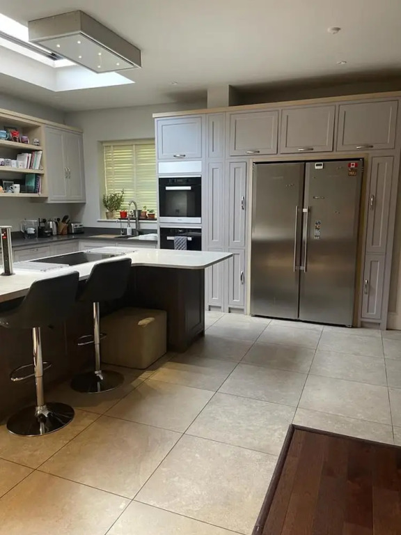 Stunning 4-bed House in Northwood