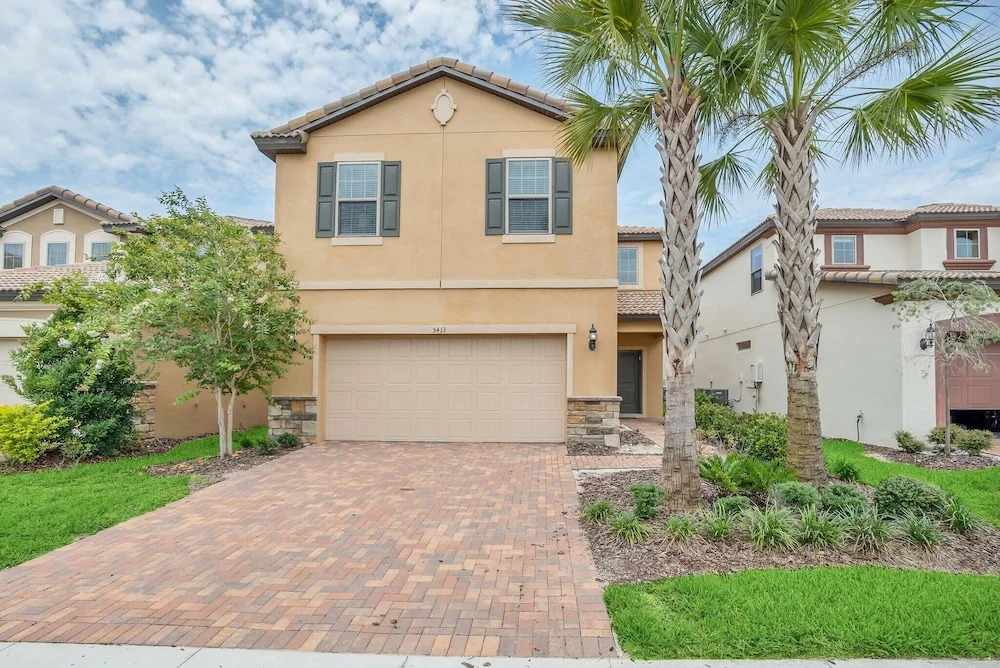 Deluxe and Roomy 6BD Home Close To Disney #6st413
