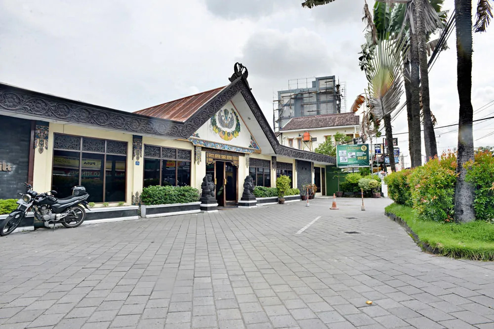 ZEN Rooms Pasar Kembang 1