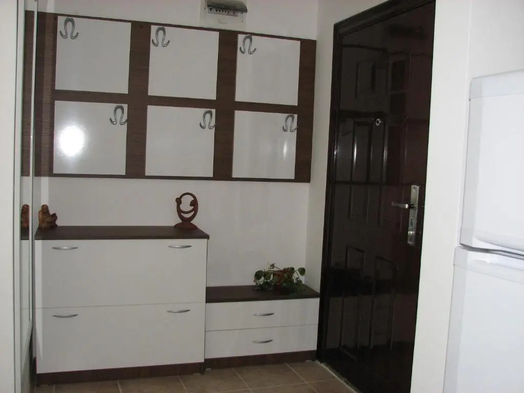 Two-Bedroom Apartment Donika