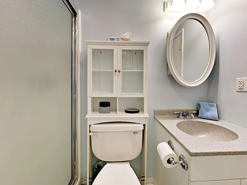 Norwester Upper Unit - 2 Br Duplex
