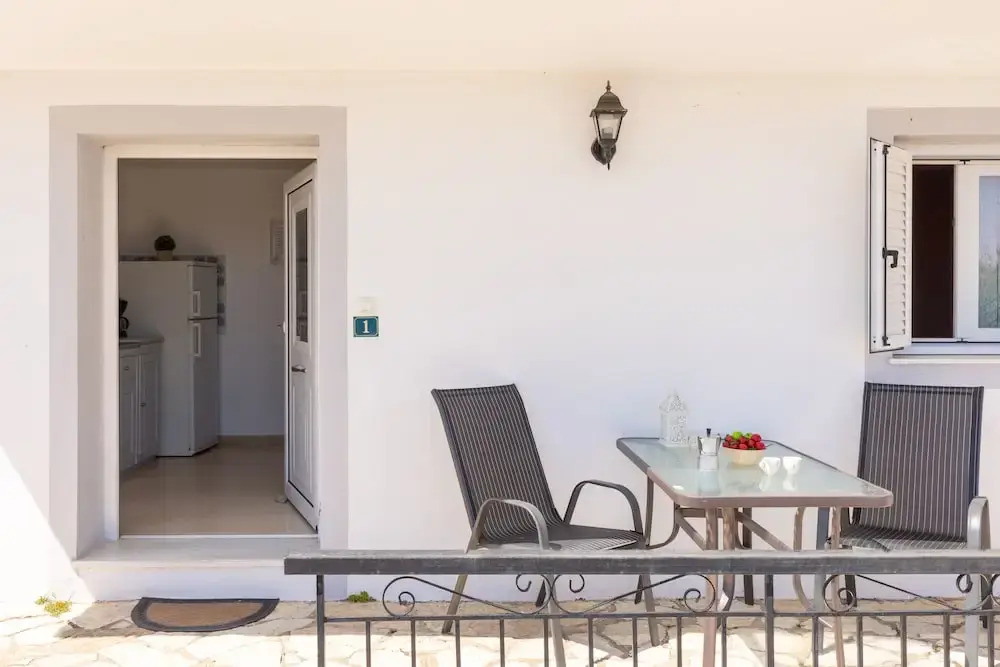 Katerina Horizon Apartments by Konnect - 1,8km from Ipsos beach