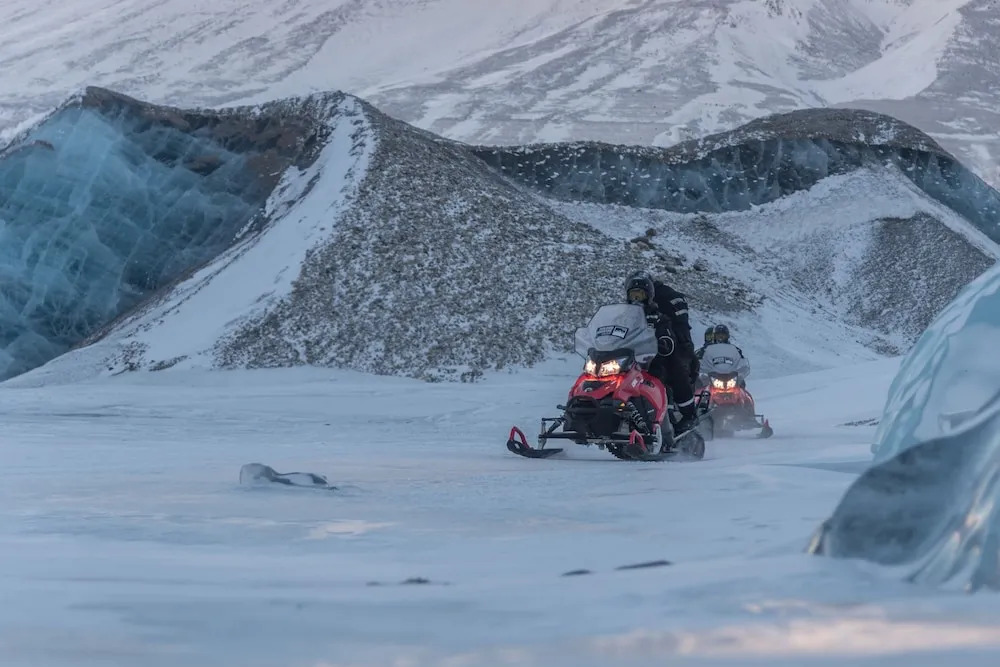Svalbard Hotell | The Vault