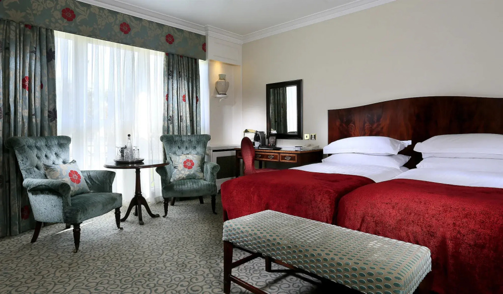 Macdonald Compleat Angler