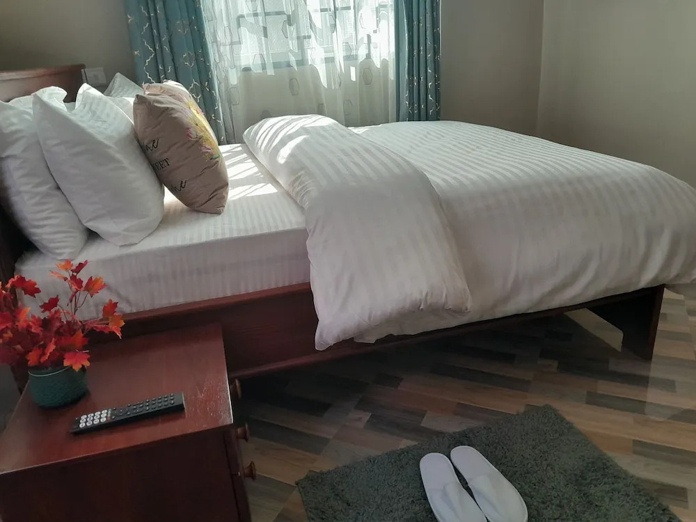 Villa Home Hotel & Apartment