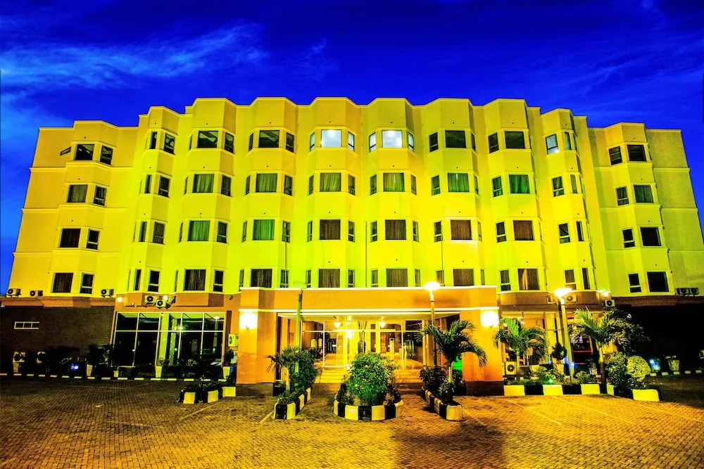 Genesis Reventon Hotel