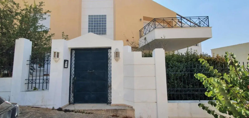Athenian Luxury Villa in Glyfada
