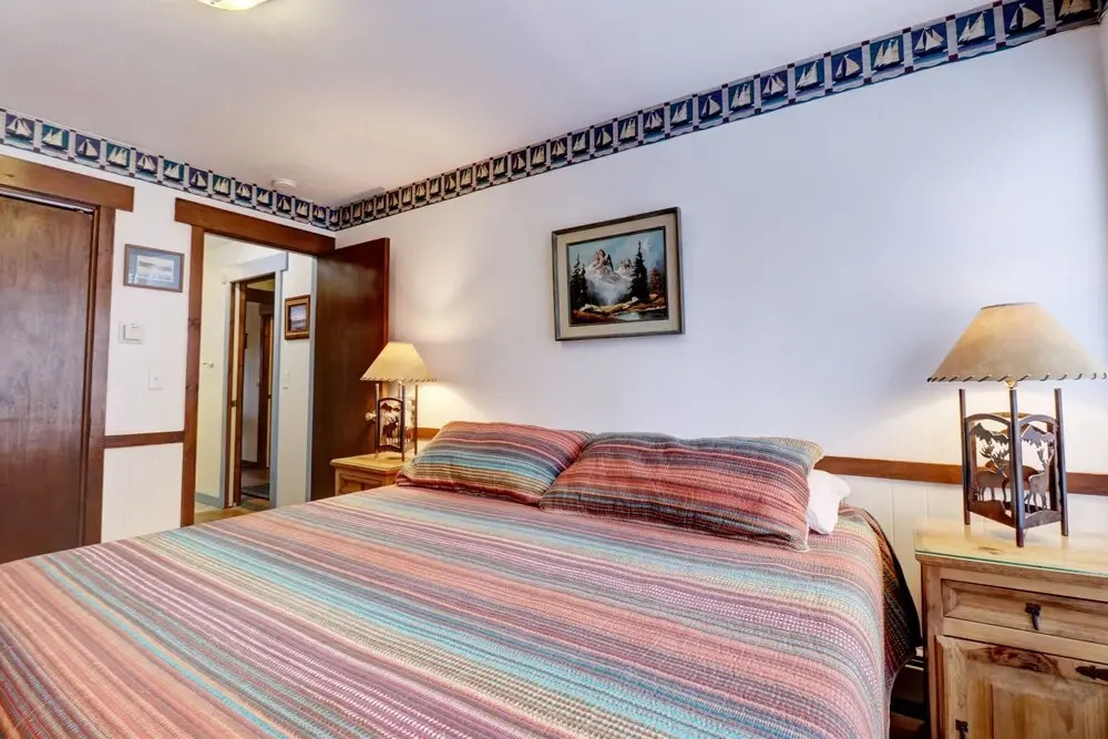 A106 Lake Cliffe 2 Bedroom Condo