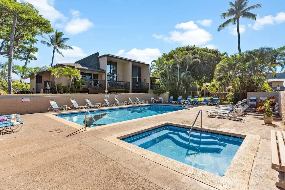Kihei Garden Estates B-103 - Modern Design, Bright & Clean, Concrete Floors, AC!