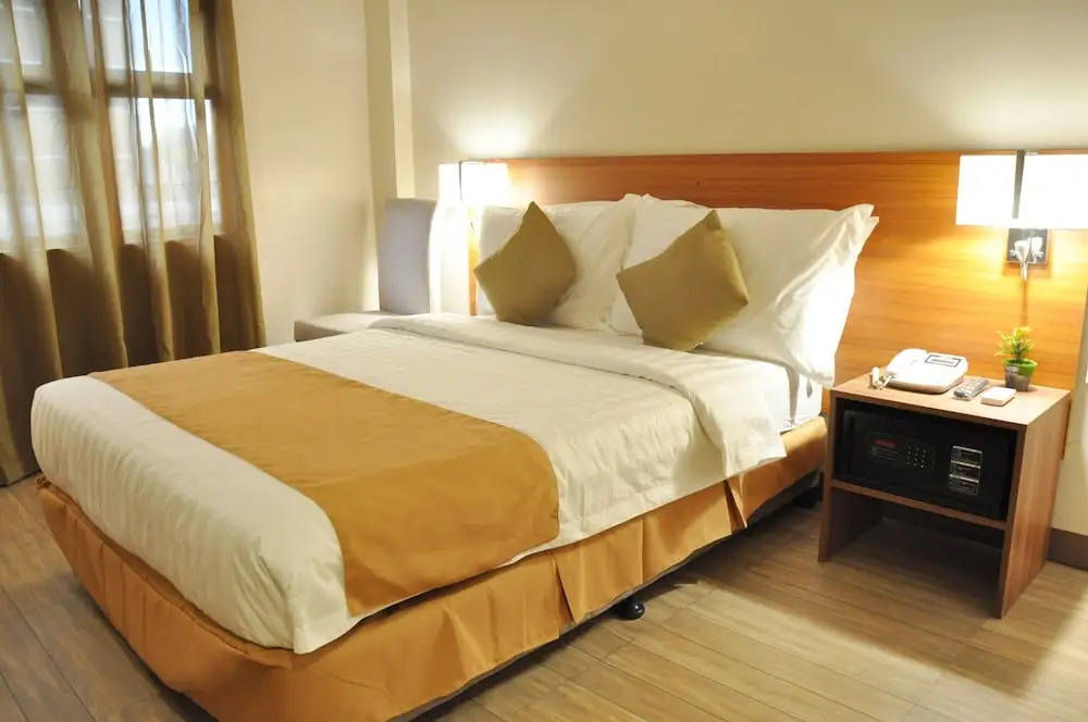 Baypark Inn