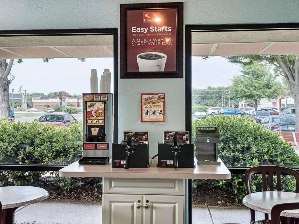 Econo Lodge Inn & Suites Rehoboth Beach