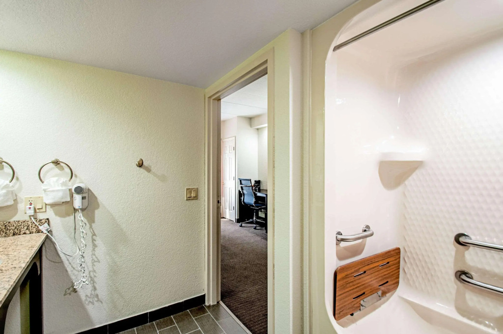 Garner Hotel Frederick Southeast by IHG