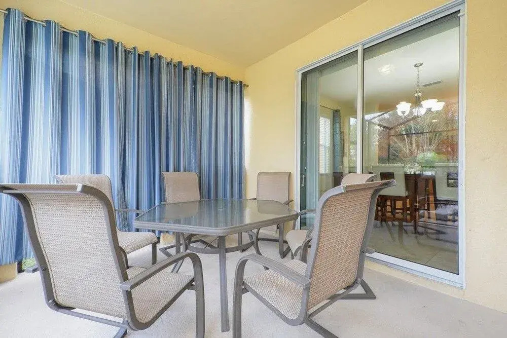 6 s at Paradise Palms 87376 6 Br home by RedAwning
