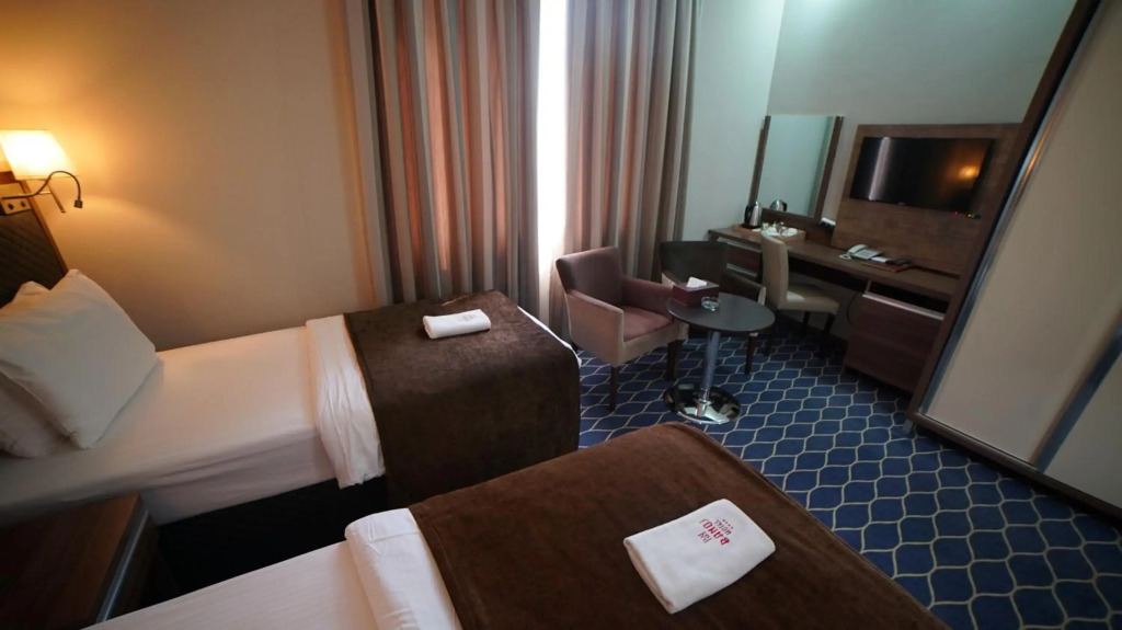 Banoj Hotel