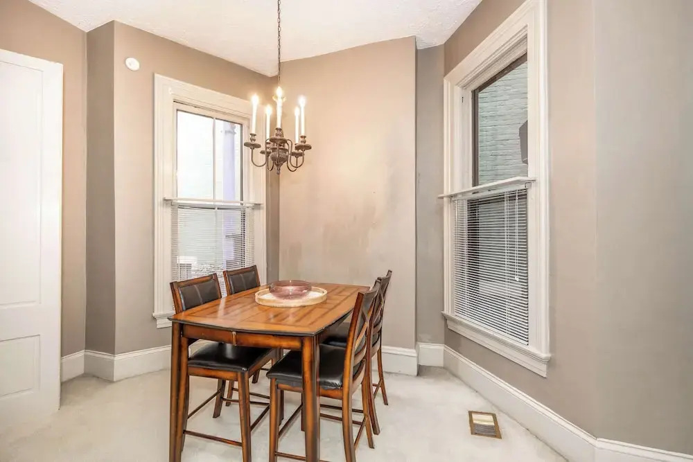Historic Gem Russell Suite 2