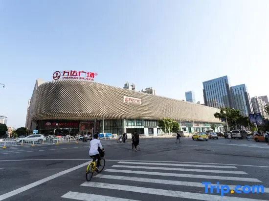 38.6℃ Hotel (Chuhe Hanjie Subway Station Provincial Museum Branch)