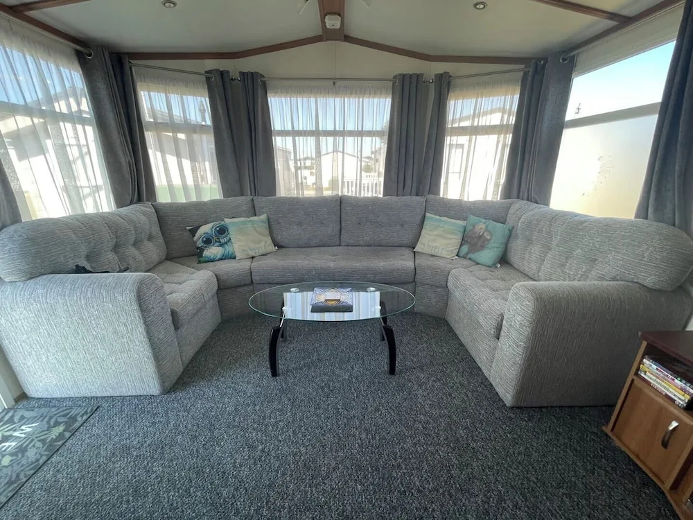 27 Tower View Pevensey Bay Holiday Park Beach