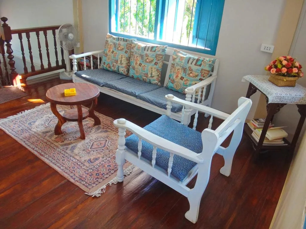 Stay With Me Guesthouse