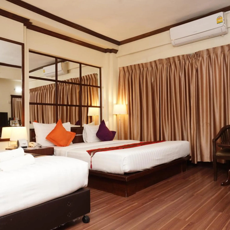 Grand Business Inn