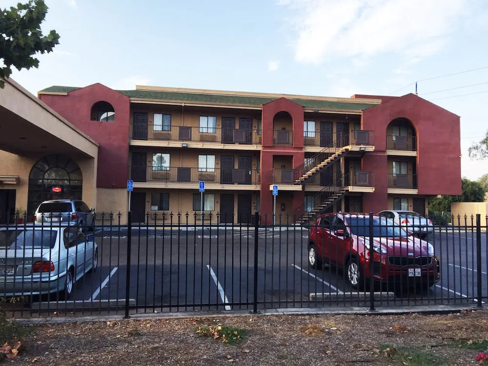 Budget Inn and Suites Stockton Yosemite