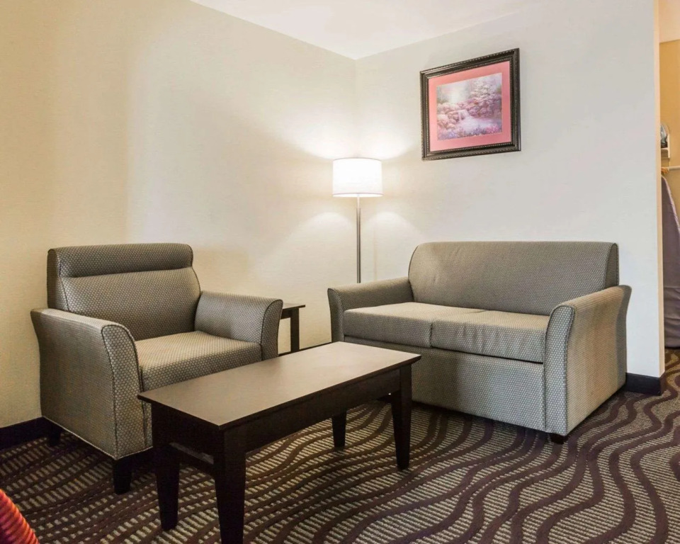 Quality Inn & Suites