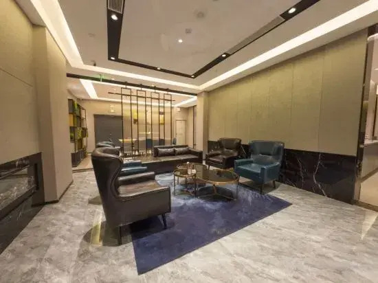 Homeinn Selected Hotel (Qingdao Jinshatan Tianshan Subway Station)