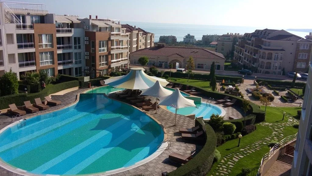 Apartments in Sunny Island Complex