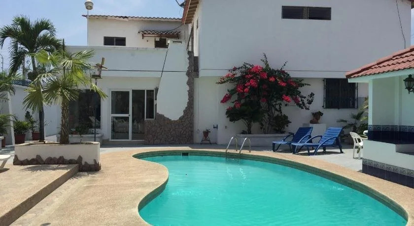 Hostal Marina Real
