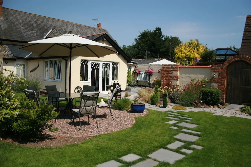 The Salty Monk Bed & Breakfast
