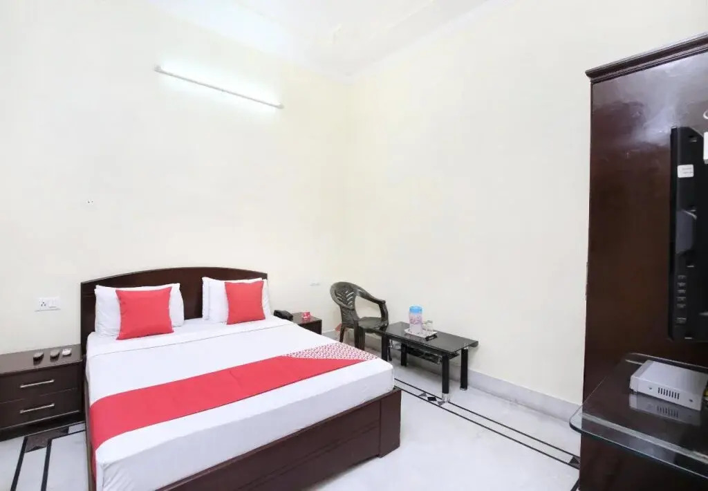 Dhingra Residency by OYO Rooms
