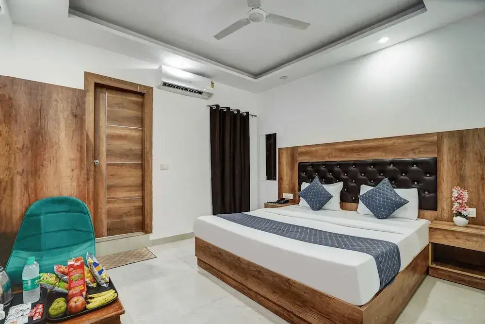 Hotel IVY Near Delhi Airport
