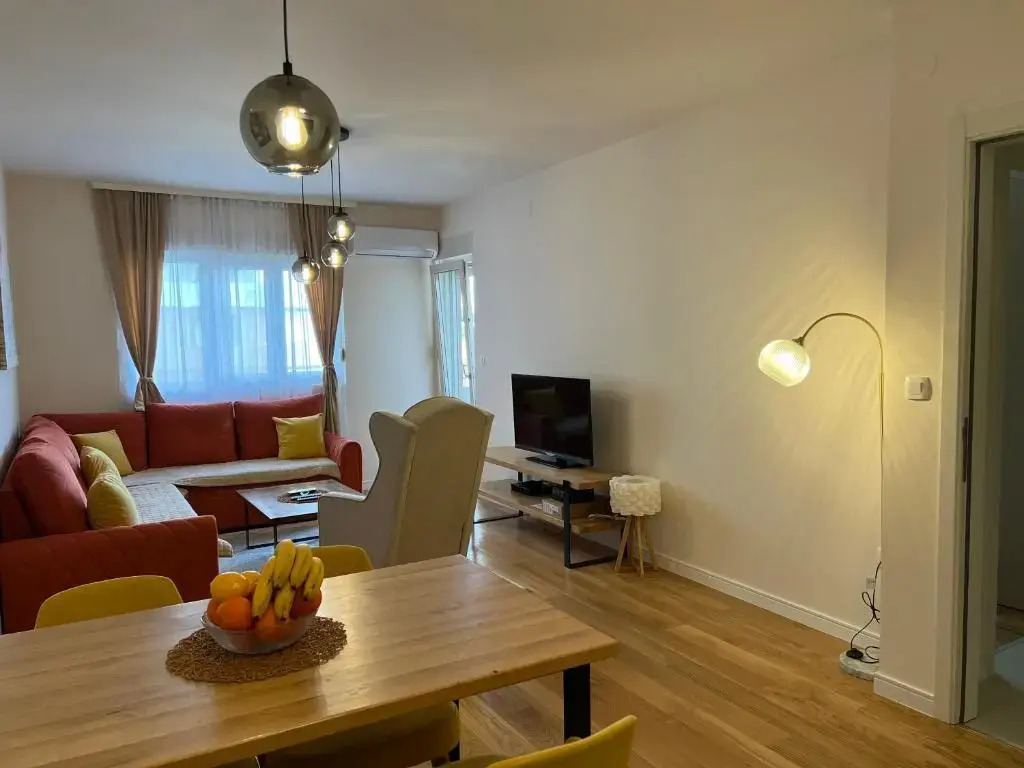 White Homes apartment 12