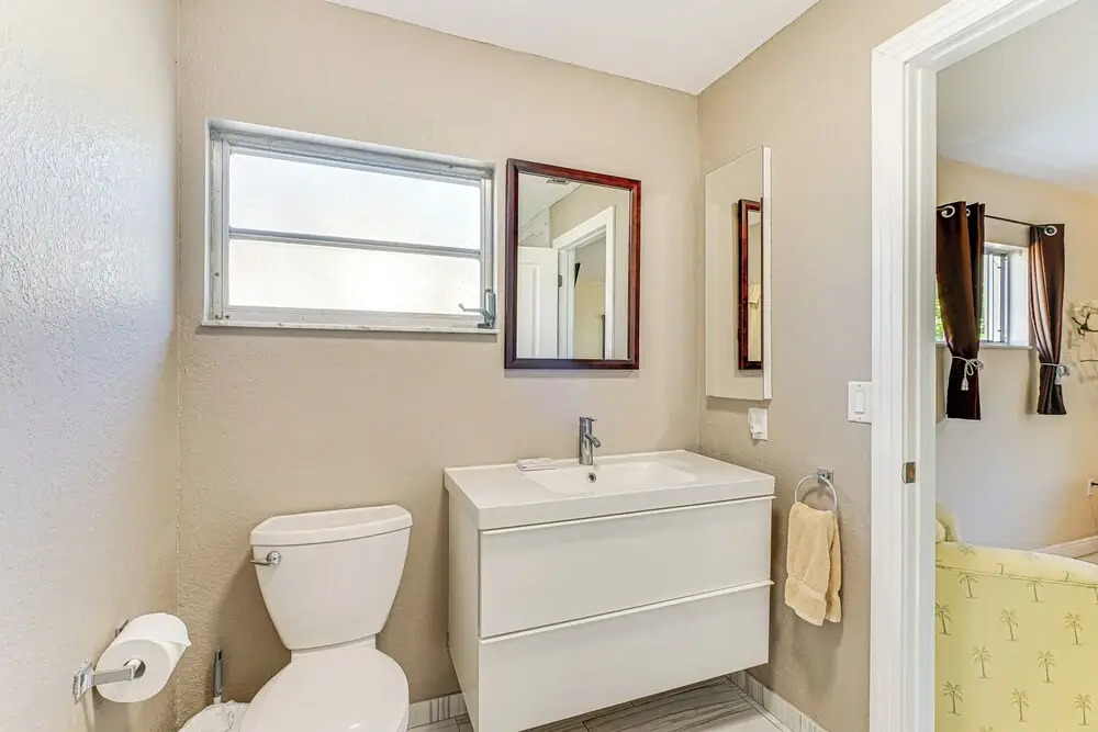 Pet-friendly Cape Coral Paradise w/ Yard!